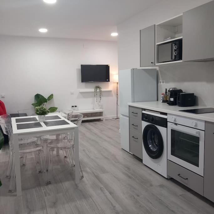 Santurce A1 Centro Wizink Feria Bernabeu Aeropuerto Apartment Мадрид Екстериор снимка